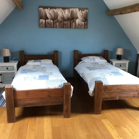 펜션 Farmhouse With Private Pool And Jacuzzi.