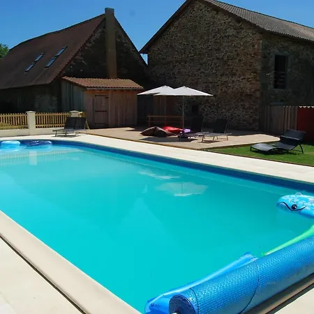 펜션 Farmhouse With Private Pool And Jacuzzi. *