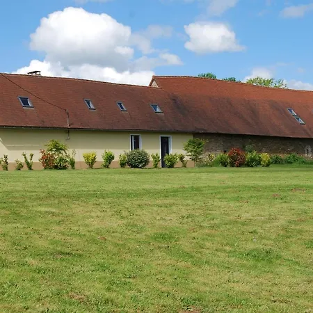 Farmhouse With Private Pool And Jacuzzi. 펜션